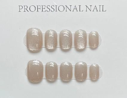 Monochrome Handcrafted Press-On Nail