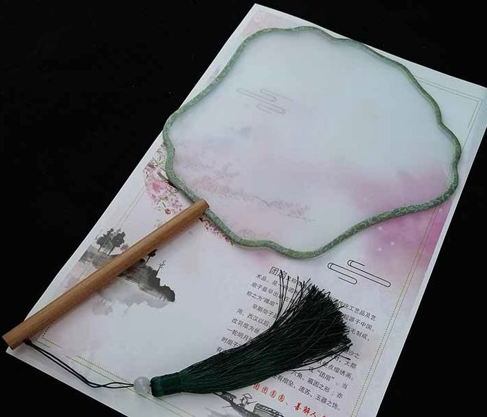 DIY Silk Fan – Blank Shujian Painting Surface │ 21 cm Round, 15 cm Wooden Handle │ Colorful Tassel │ Traditional Chinese Craft