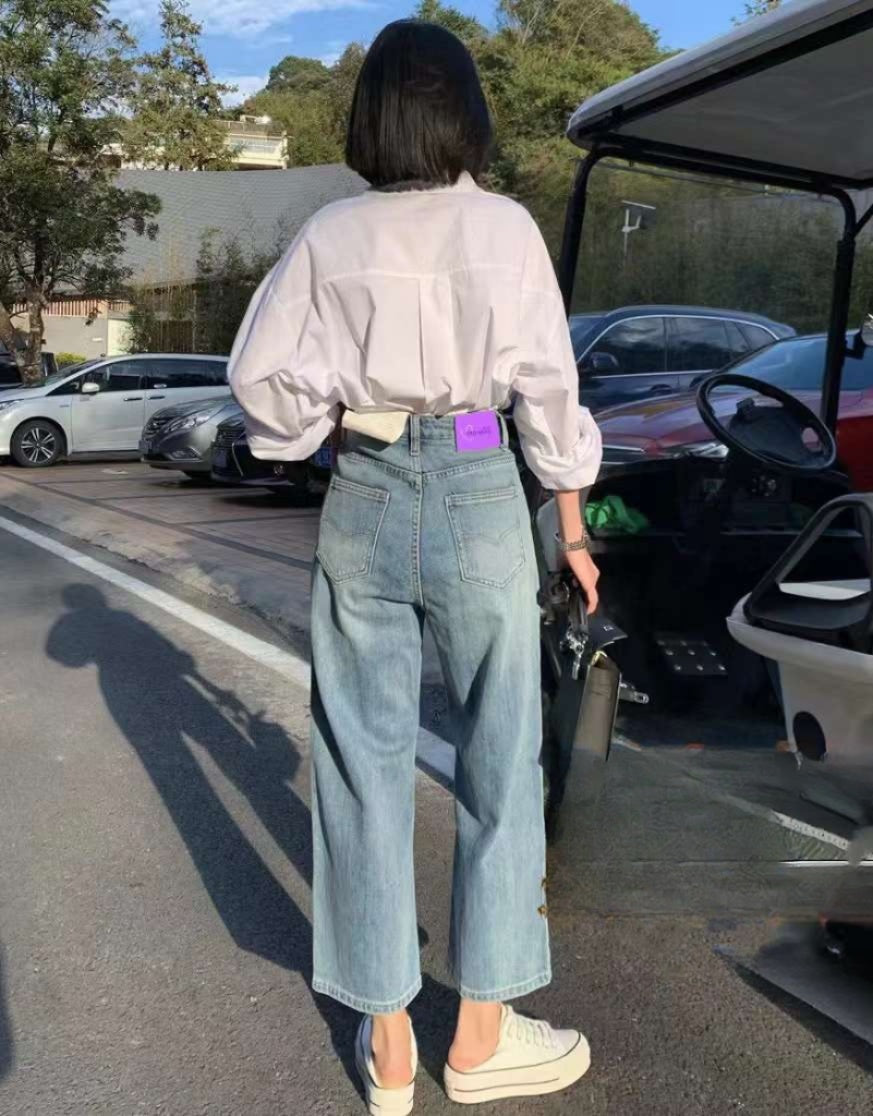 Thin Light Blue Center Rubbed Denim Trousers