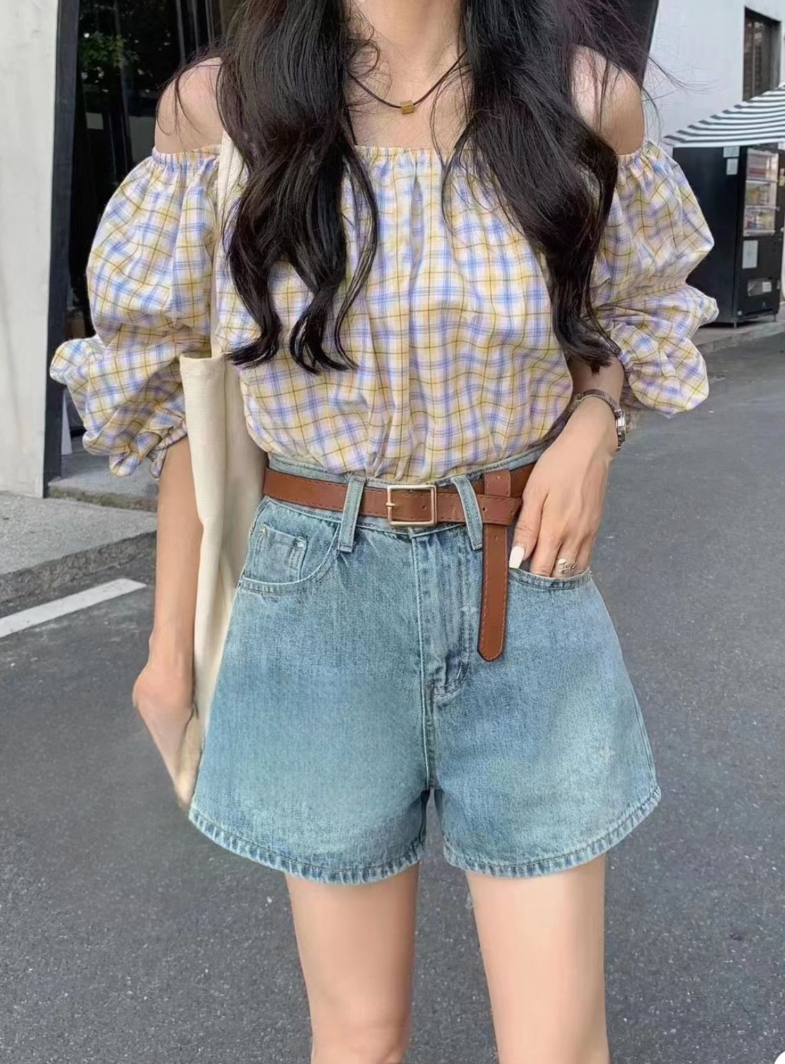 high-waisted, wide-legged A-shape denim shorts (4 colors option)