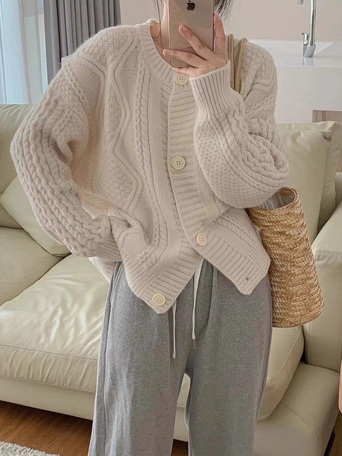 Solid Color Twisted Knit Cardigan(2 color option)