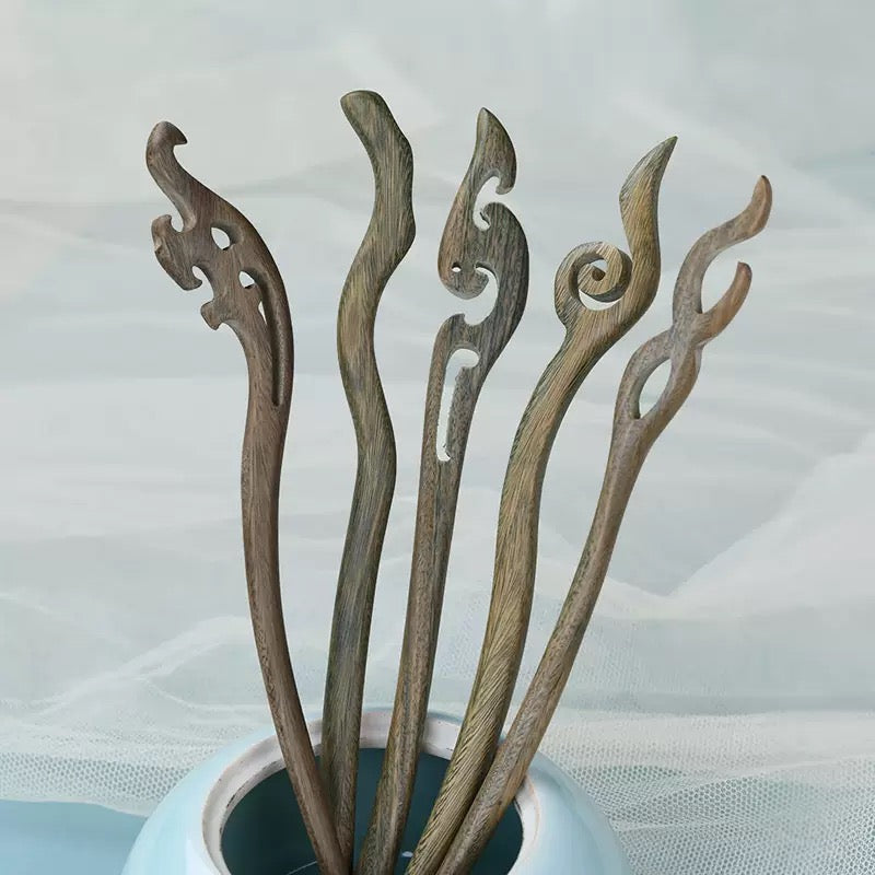 Green Sandalwood Hair Stick – Minimalist Classical Chinese Hairpin | 17.5–18c