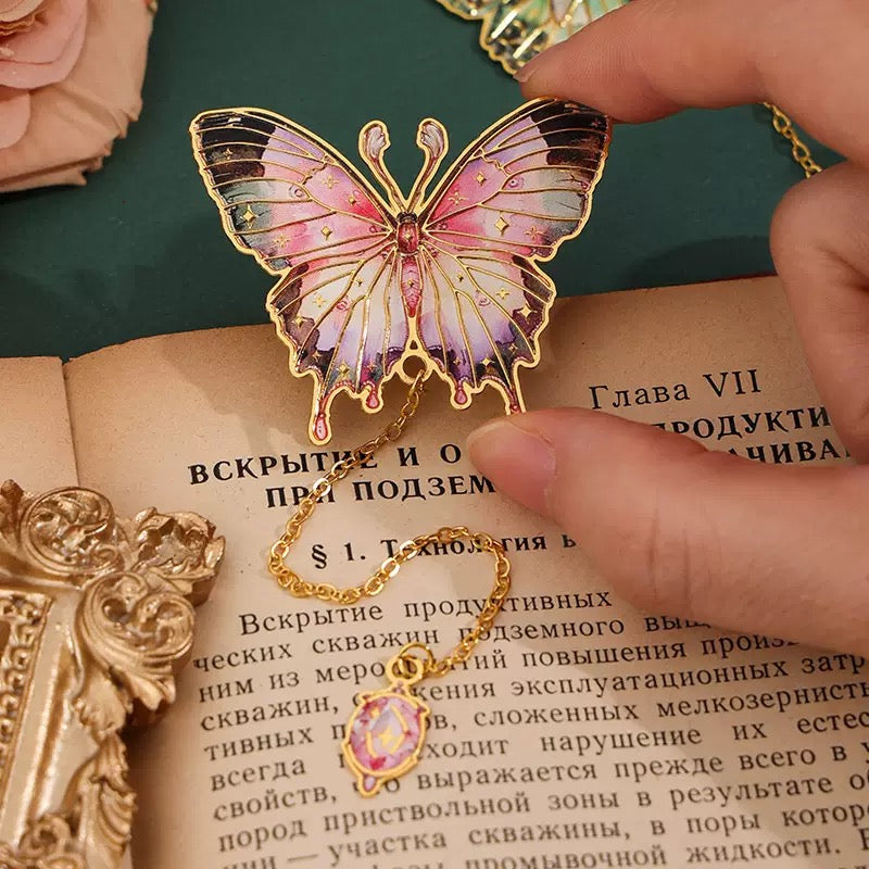 Art-Inspired Butterfly Metal Bookmarks – Pendant Chain Design