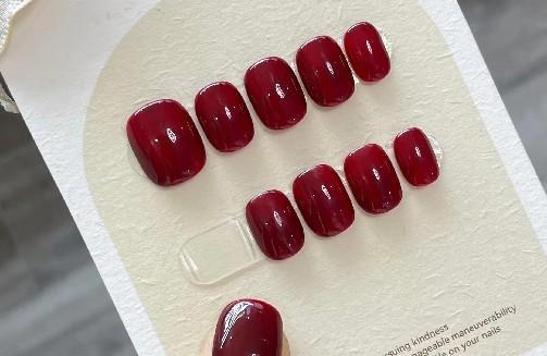 Monochrome Handcrafted Press-On Nail