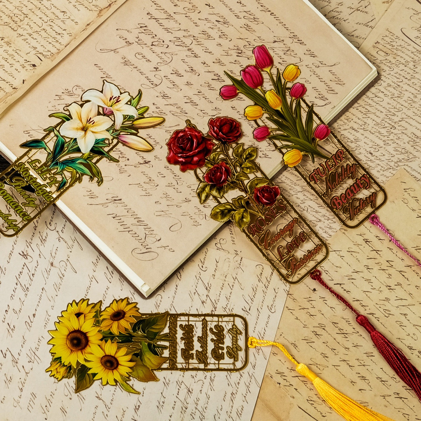 Floral Language Metal Bookmarks – Vintage Vase Tassel