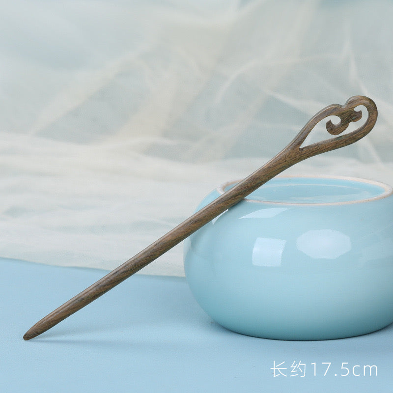 Green Sandalwood Hair Stick – Minimalist Classical Chinese Hairpin | 17.5–18c