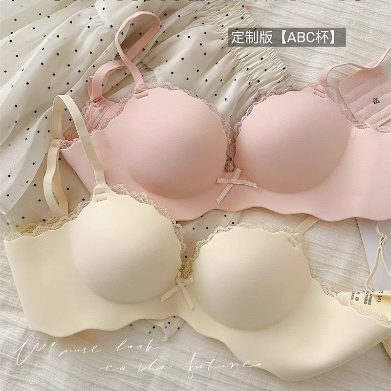 Push-Up Wireless Bra for Small Bust with Side Support, Seamless Design, Thick Padding, and Lift-Up Effect