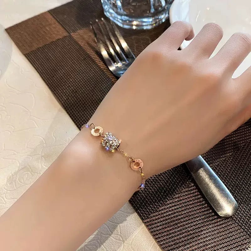 Elegant Waistline-Inspired Bracelet for Women – Minimalist Gold Chain with Unique Curved Design (16cm + 3.5cm Extender)