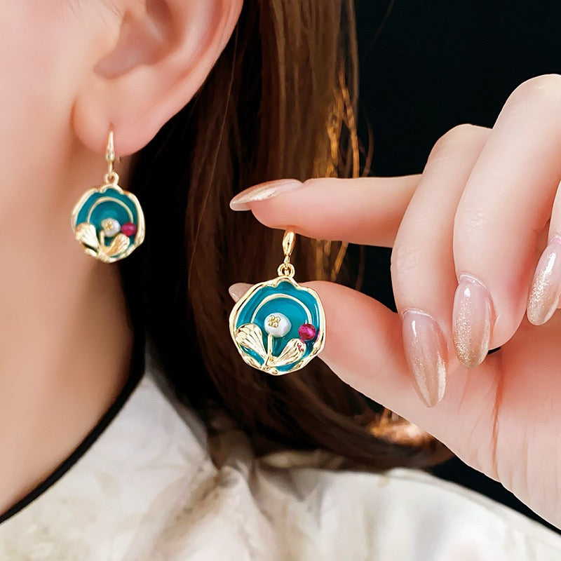 Green Oil Drop Pearl Crystal Earrings (Real-Gold Plating)