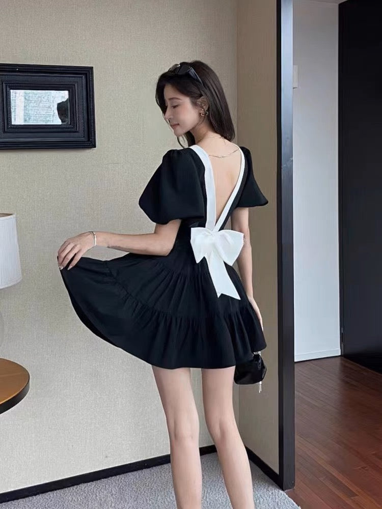 Big V Backless Bow Bubble Sleeve Black Dress