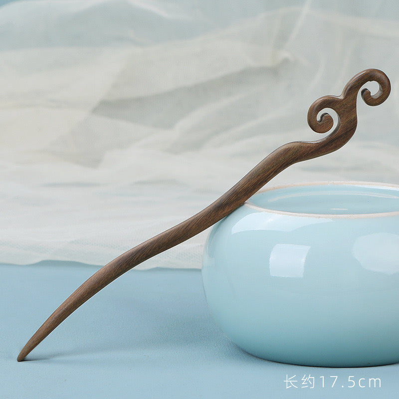 Green Sandalwood Hair Stick – Minimalist Classical Chinese Hairpin | 17.5–18c