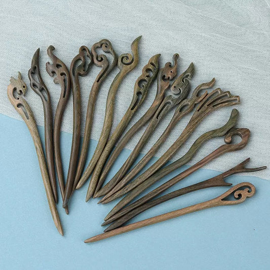 Green Sandalwood Hair Stick – Minimalist Classical Chinese Hairpin | 17.5–18c