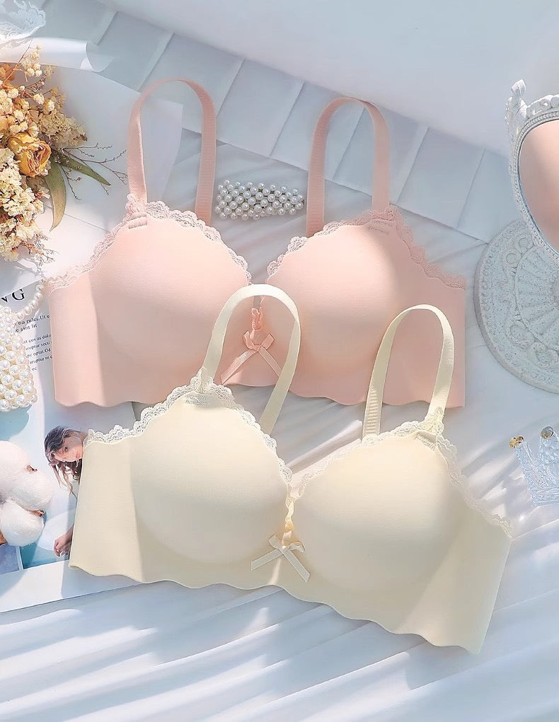 Push-Up Wireless Bra for Small Bust with Side Support, Seamless Design, Thick Padding, and Lift-Up Effect