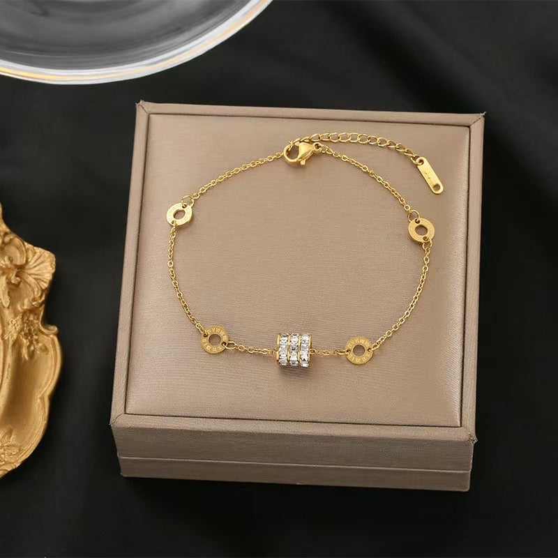 Elegant Waistline-Inspired Bracelet for Women – Minimalist Gold Chain with Unique Curved Design (16cm + 3.5cm Extender)