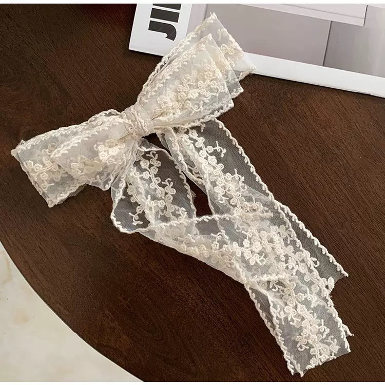 Oversized Lace Bow Hair Clip – Elegant French-Style Ribbon Hair Accessory